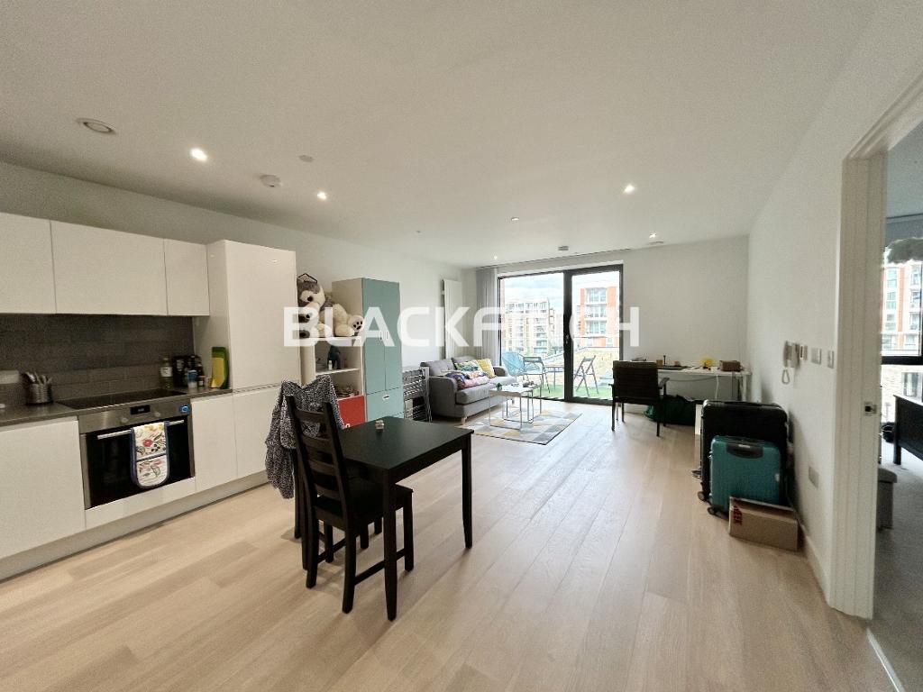 1 Bonnet Street, Newham, London, E16 2SY