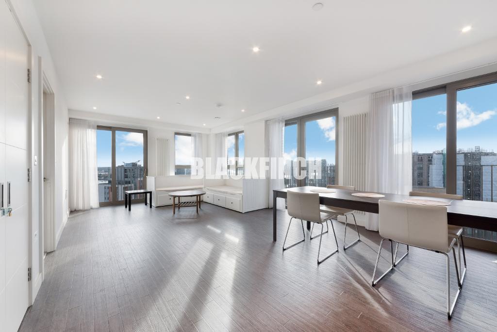 12 Western Gateway, London, E16 1YY